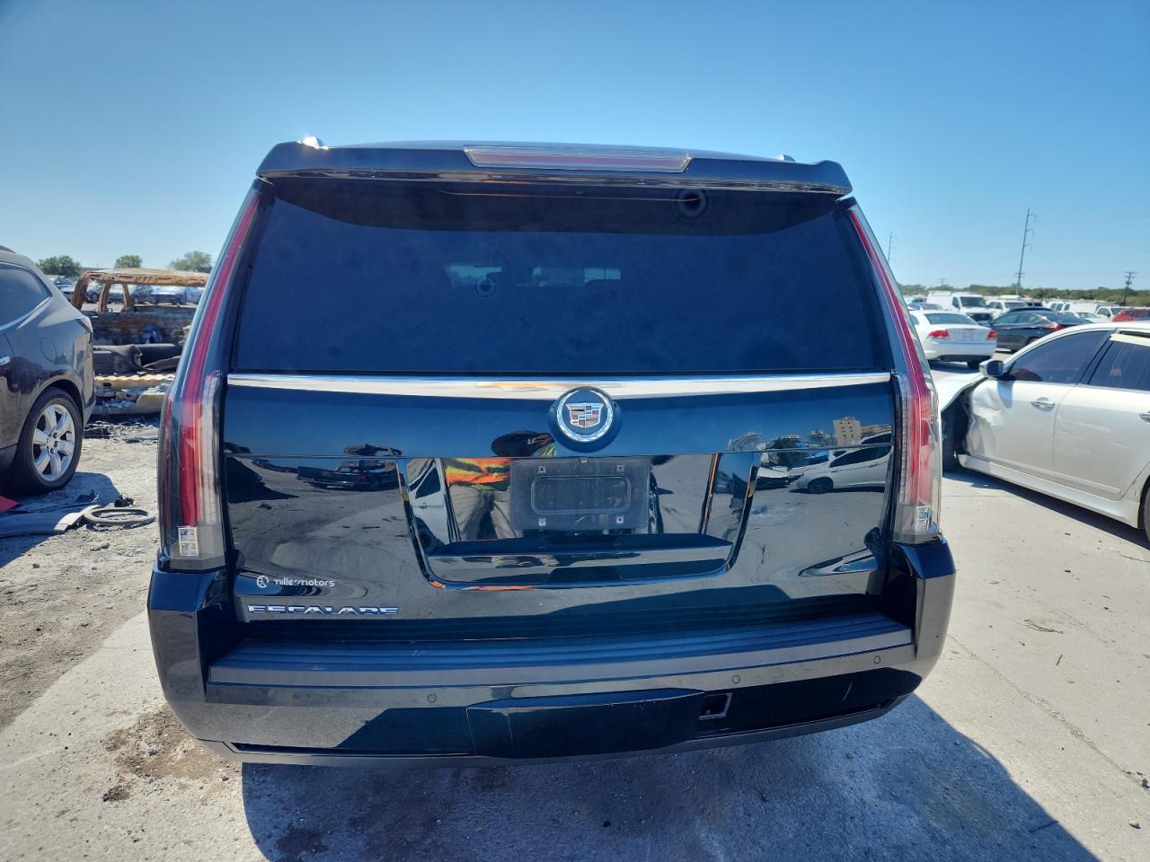 Cadillac Escalade Premium Image 5