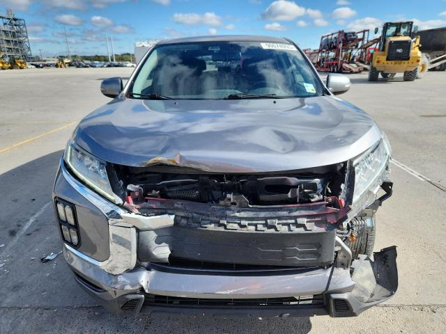 Mitsubishi Outlander Se Image 2