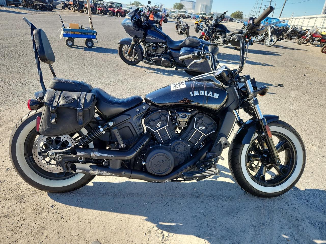 Indian Motorcycle Co Motorcycle Bobber Sixty Image 1