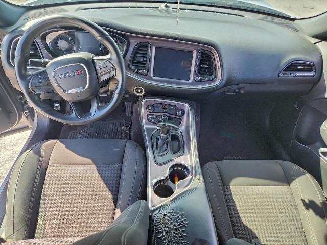 Dodge Challenger Sxt Image 3