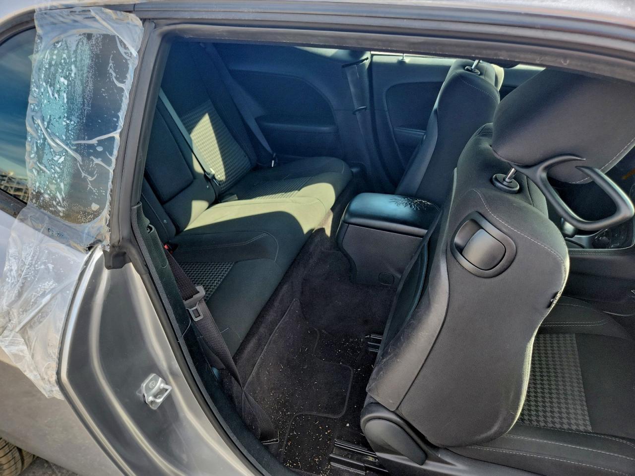 Dodge Challenger Sxt Image 2