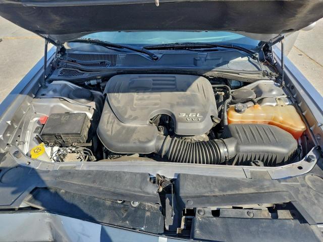 Dodge Challenger Sxt Image 11