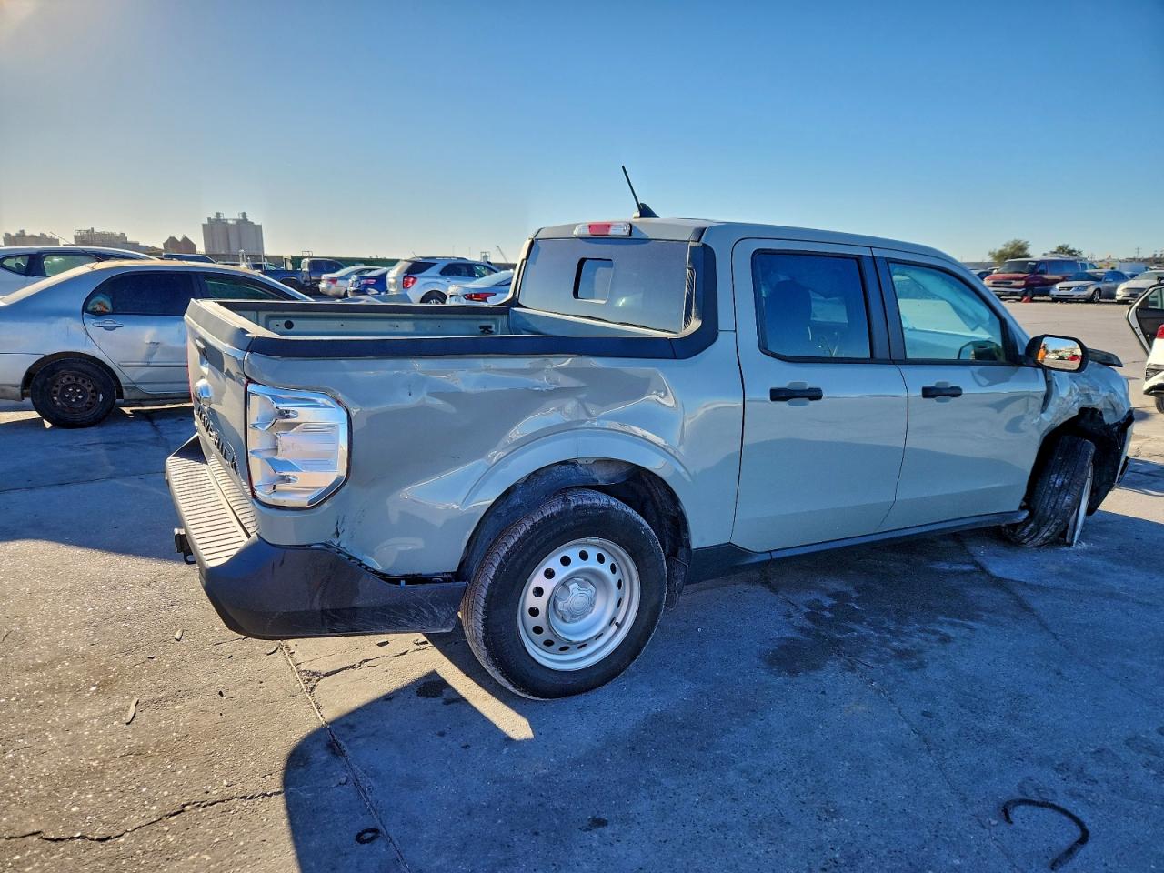 Ford Maverick Xl Image 4