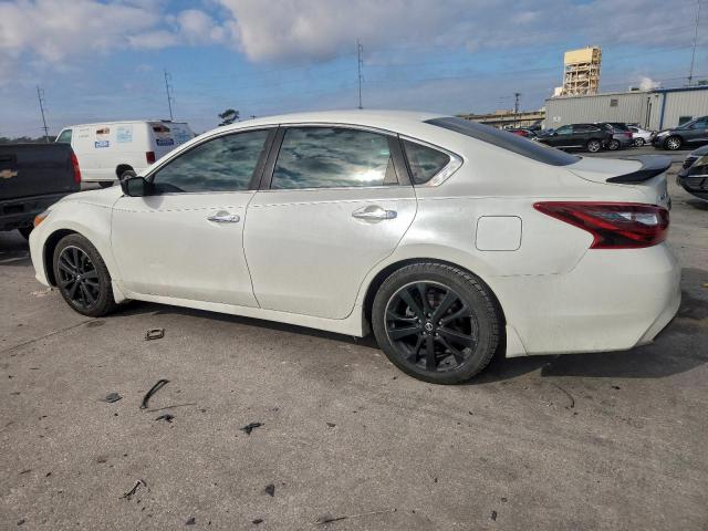 Nissan Altima 2.5 Image 4