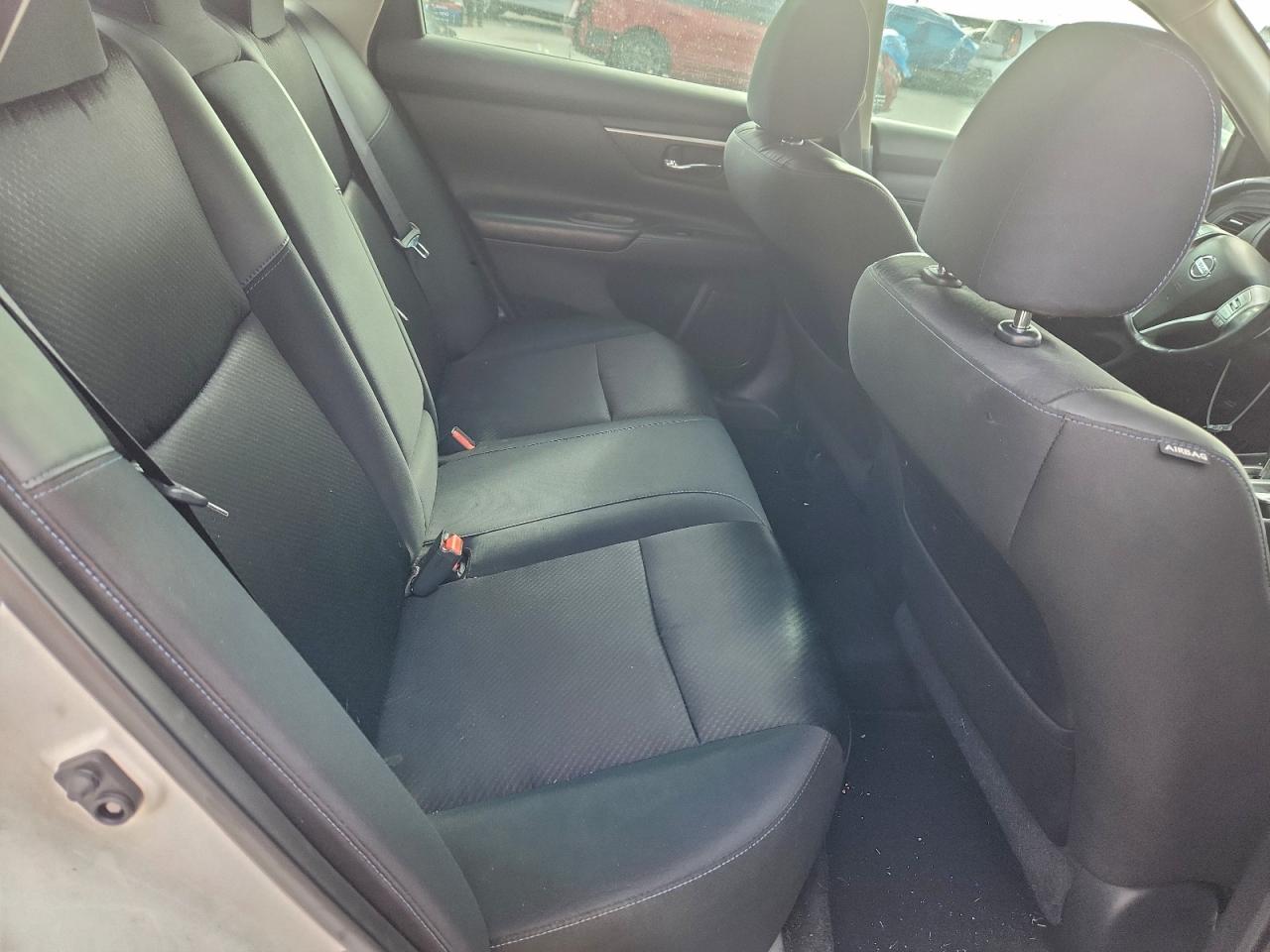 Nissan Altima 2.5 Image 5