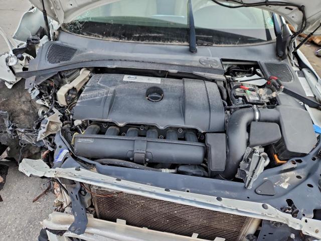 Volvo XC60 3.2 Image 10