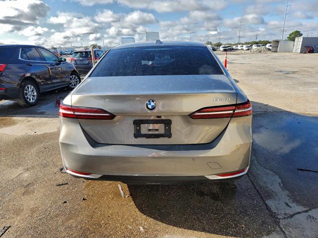 BMW 5 Series I Image 10