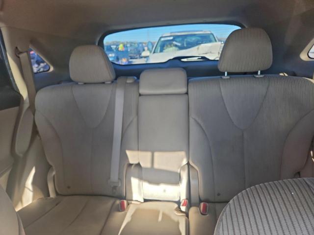 Toyota Venza Image 9