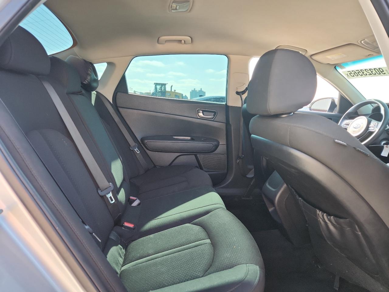 Kia Optima Lx Image 8