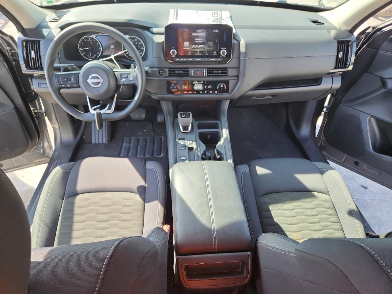 Nissan Pathfinder S Image 7