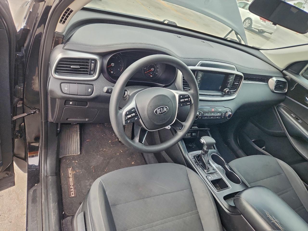 Kia Sorento L Image 4