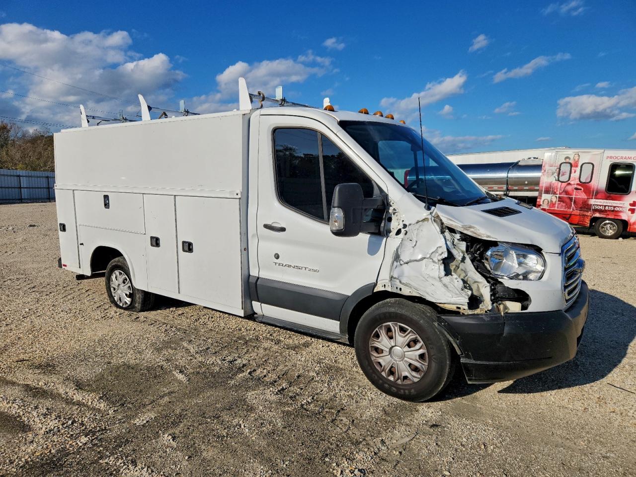 Ford Transit T-250 Image 11