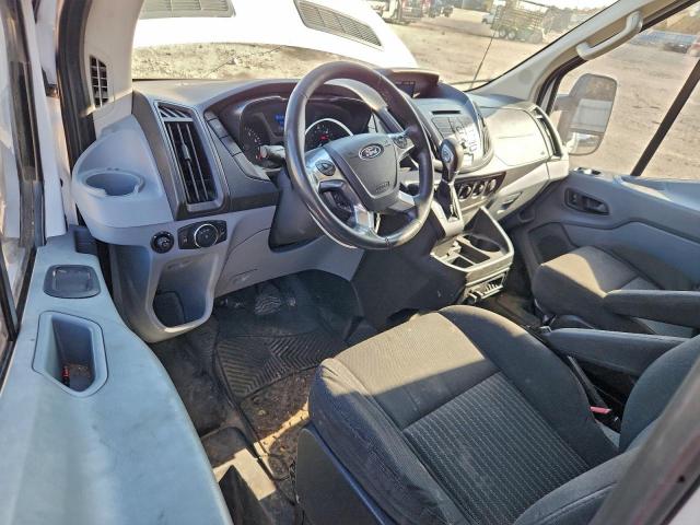 Ford Transit T-250 Image 6