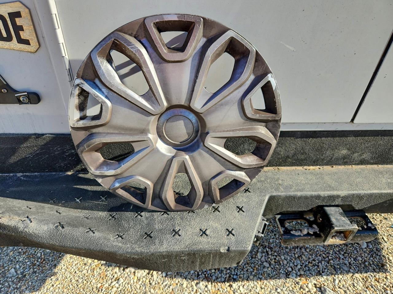 Ford Transit T-250 Image 2