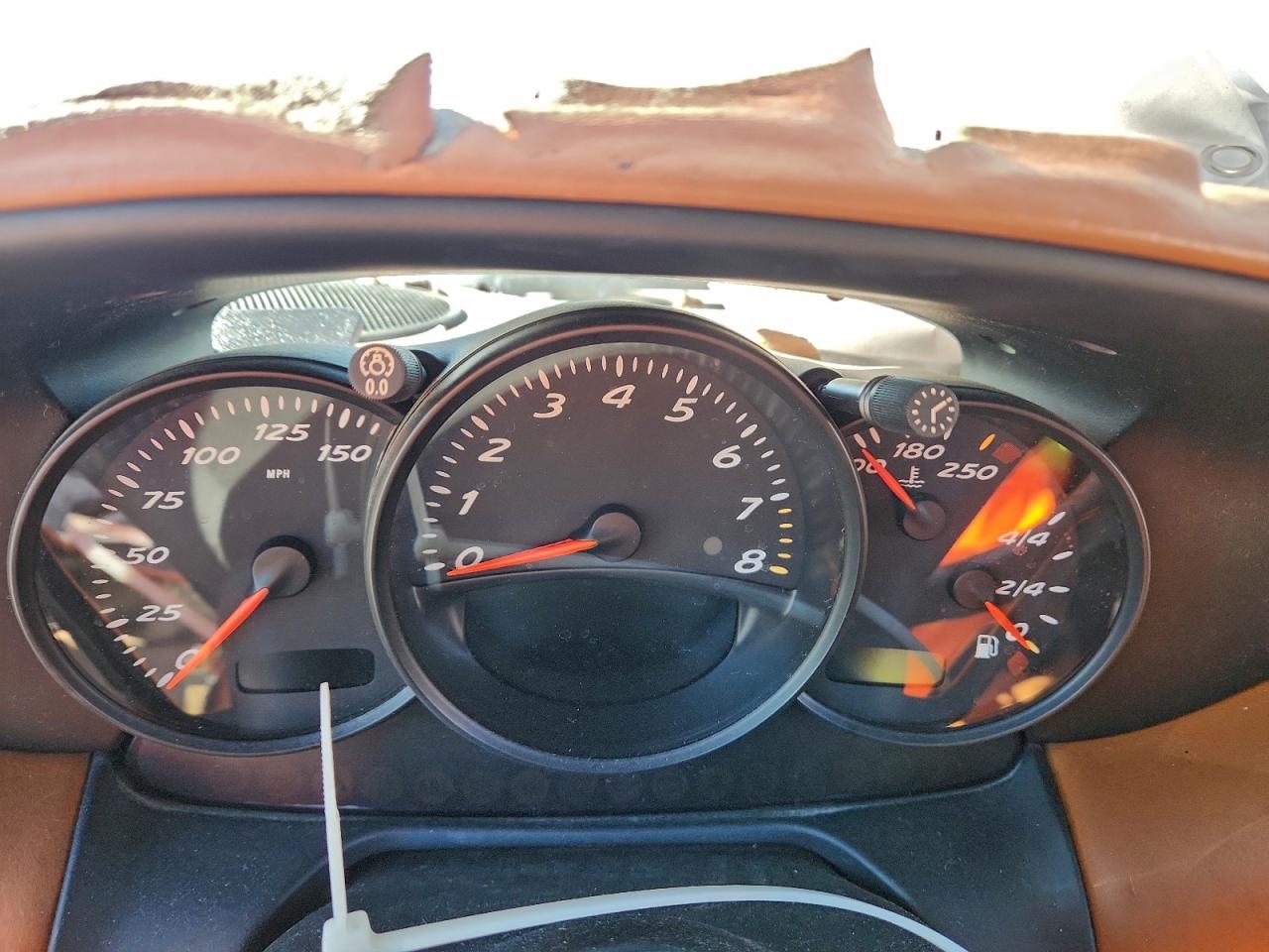 Porsche Boxster Image 2