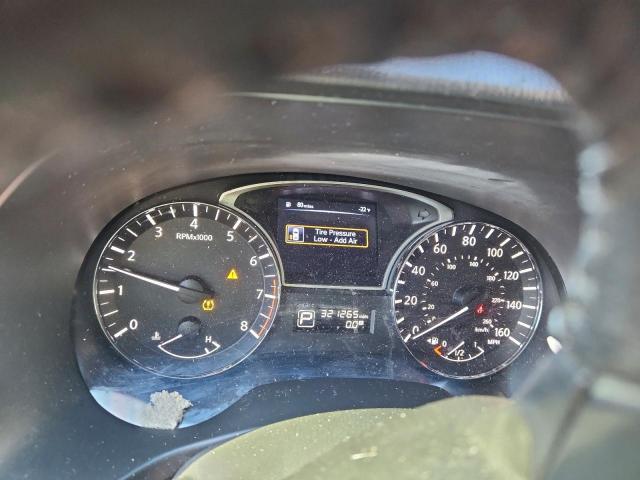 Nissan Pathfinder S Image 7