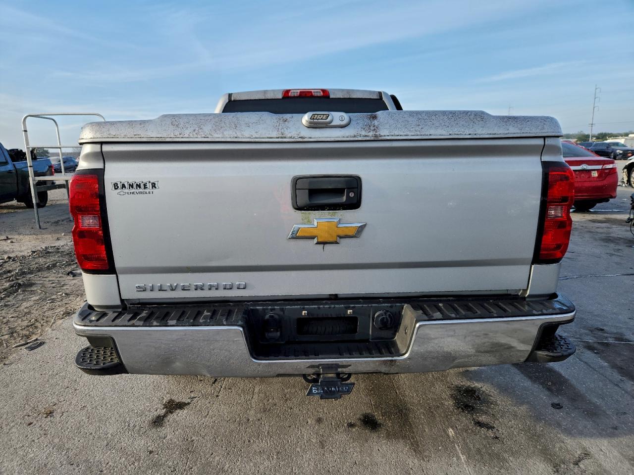 Chevrolet Silverado C1500 Image 2