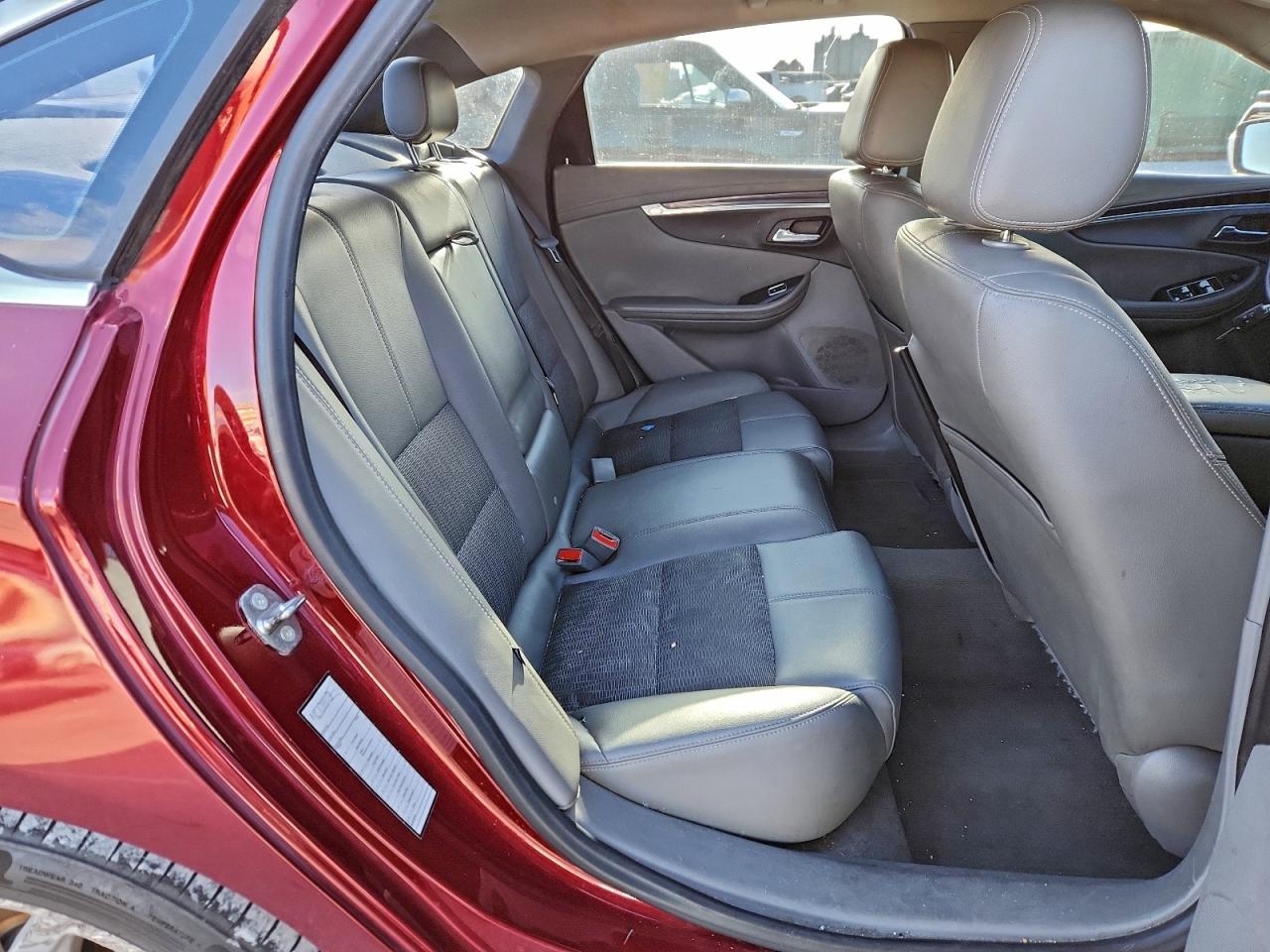 Chevrolet Impala Lt Image 8