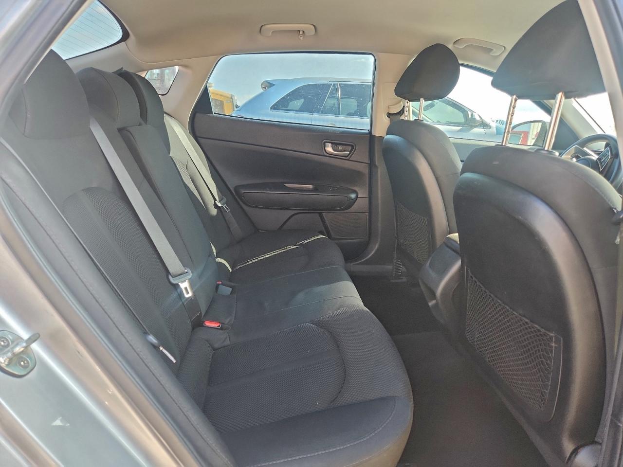 Kia Optima Lx Image 11