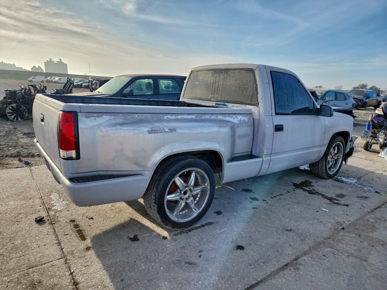 GMC Sierra C1500 Image 12