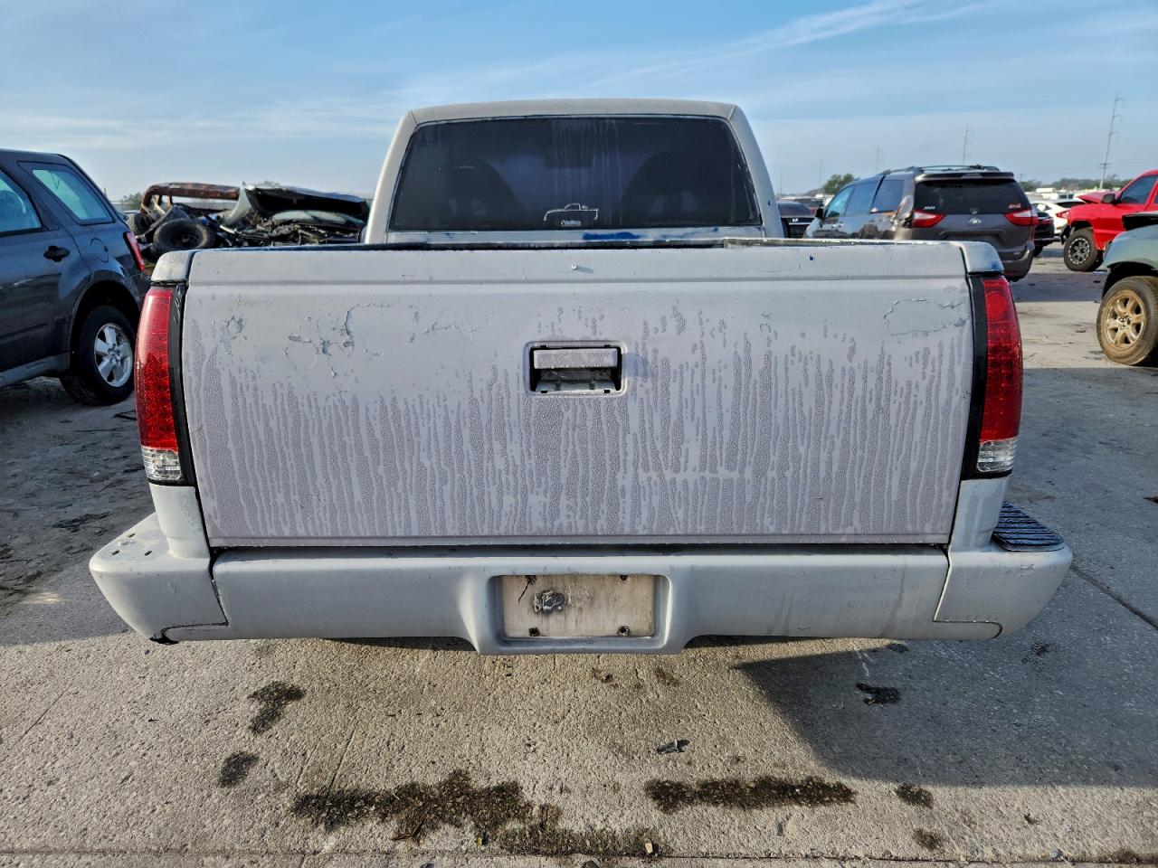 GMC Sierra C1500 Image 3