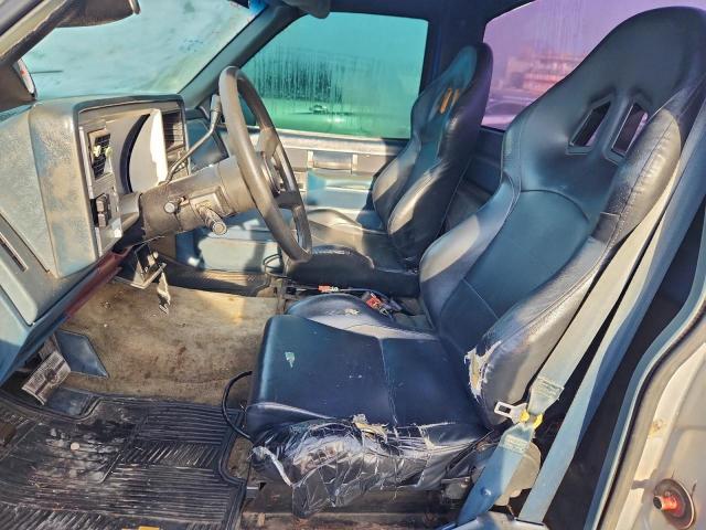 GMC Sierra C1500 Image 6