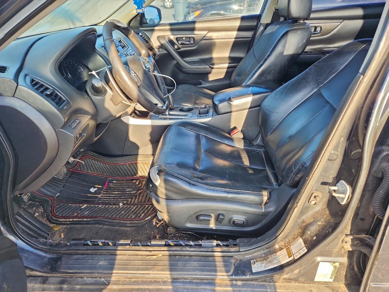 Nissan Altima 3.5s Image 7