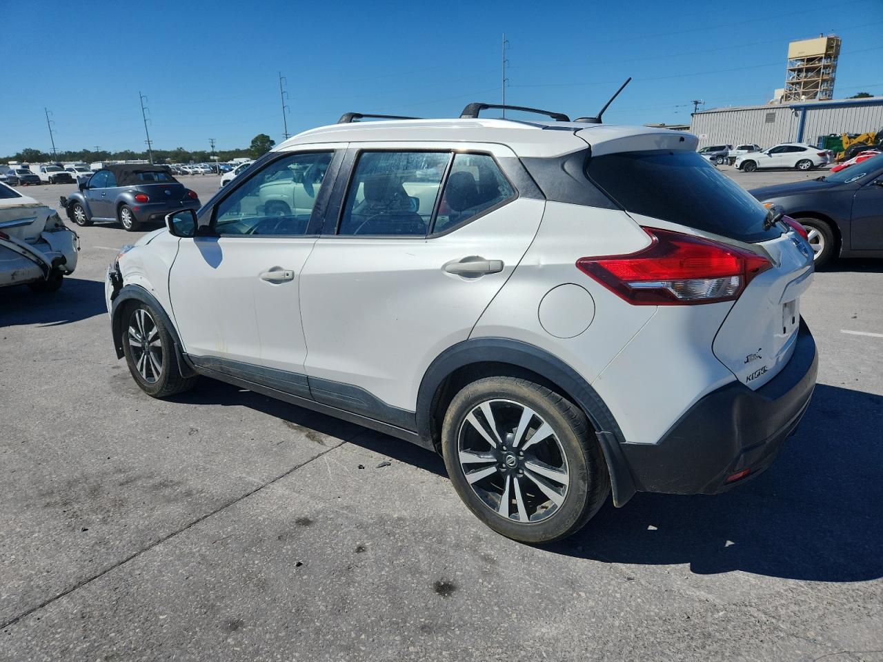 Nissan Kicks S Image 9