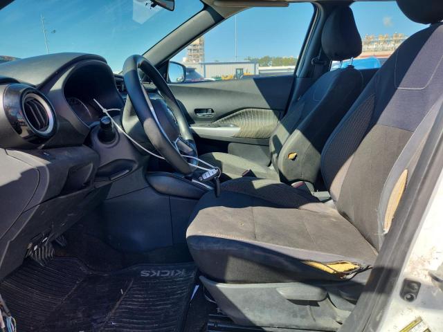 Nissan Kicks S Image 8