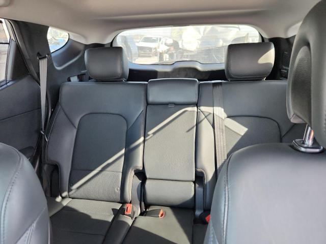 Hyundai SANTA FE Image 4