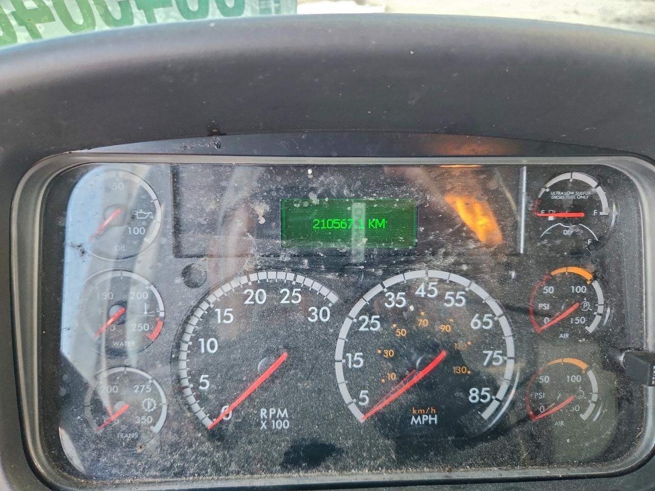 Freightliner M2 106 Medium Duty Image 9