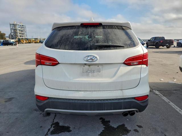 Hyundai SANTA FE Image 4