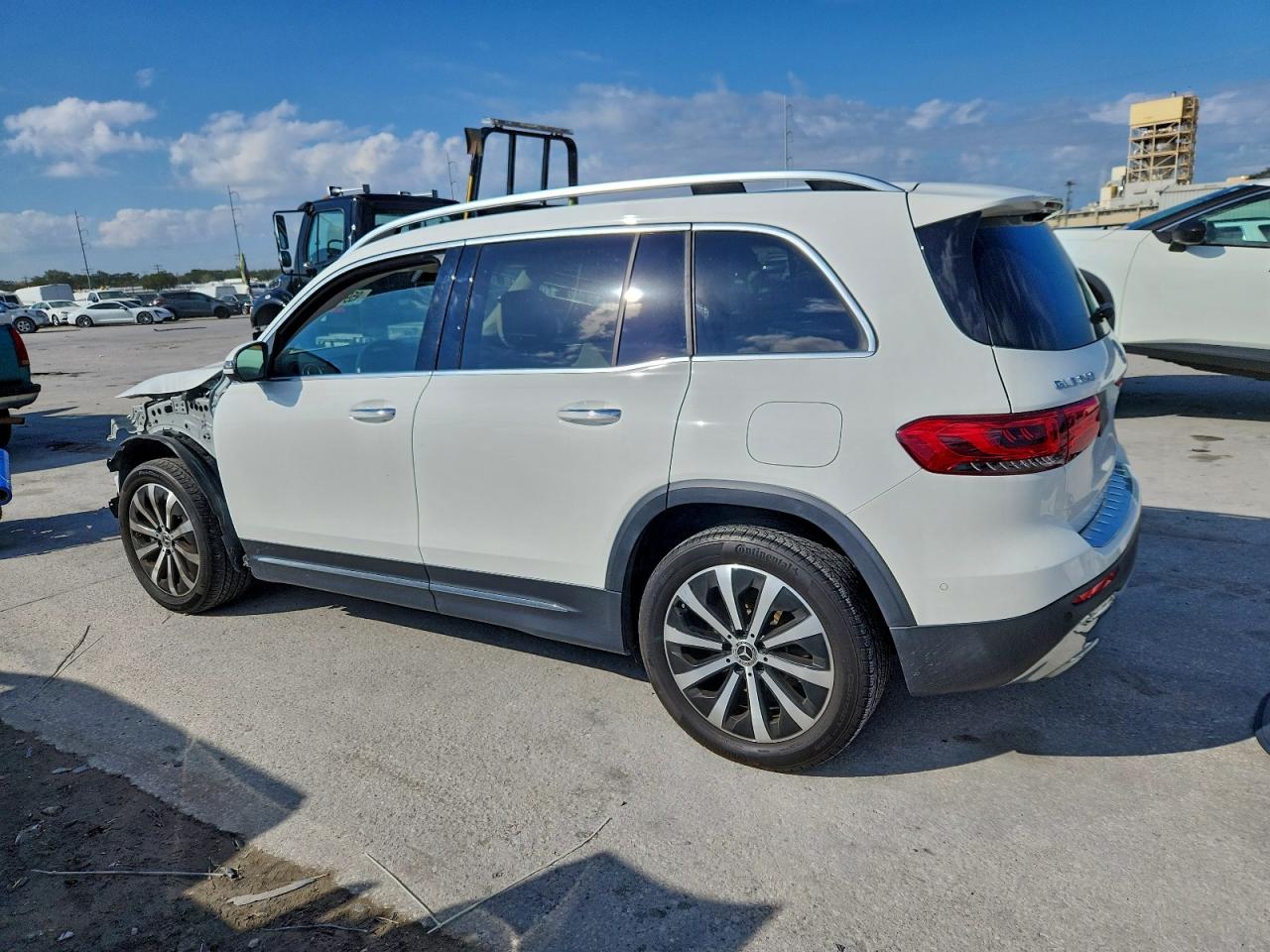 Mercedes-Benz GLB 250 Image 10