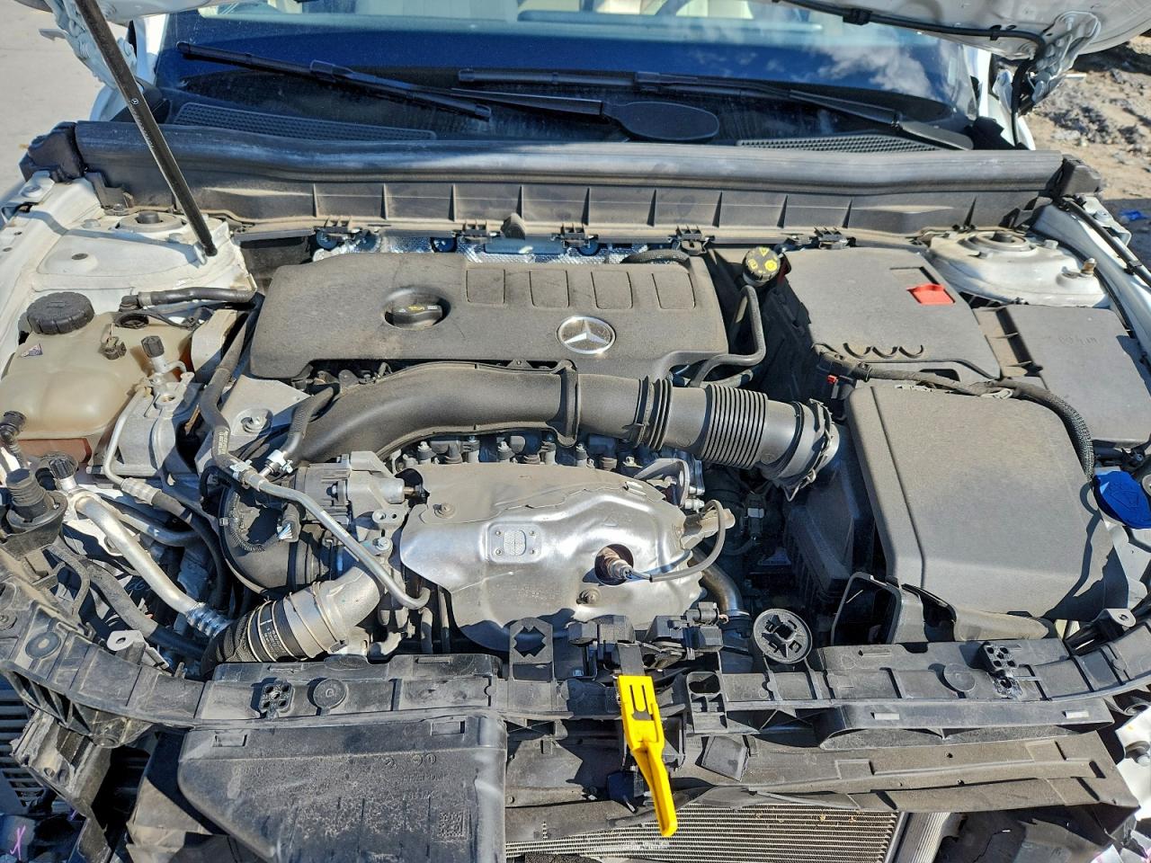 Mercedes-Benz GLB 250 Image 12