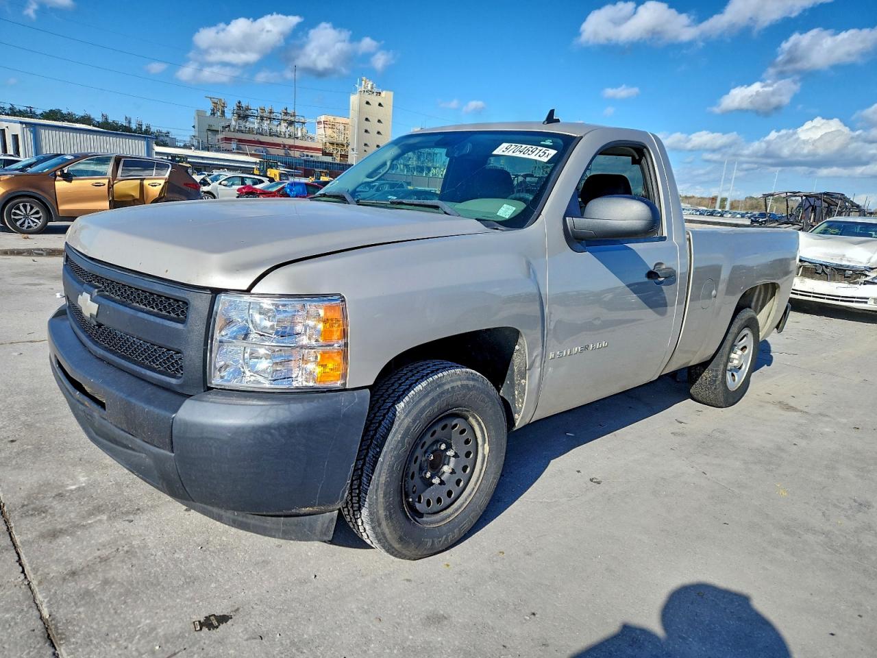 Chevrolet Silverado C1500 Image 1