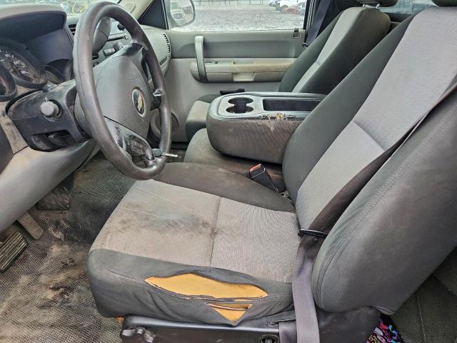 Chevrolet Silverado C1500 Image 8