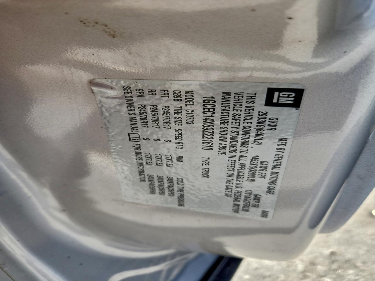 Chevrolet Silverado C1500 Image 3