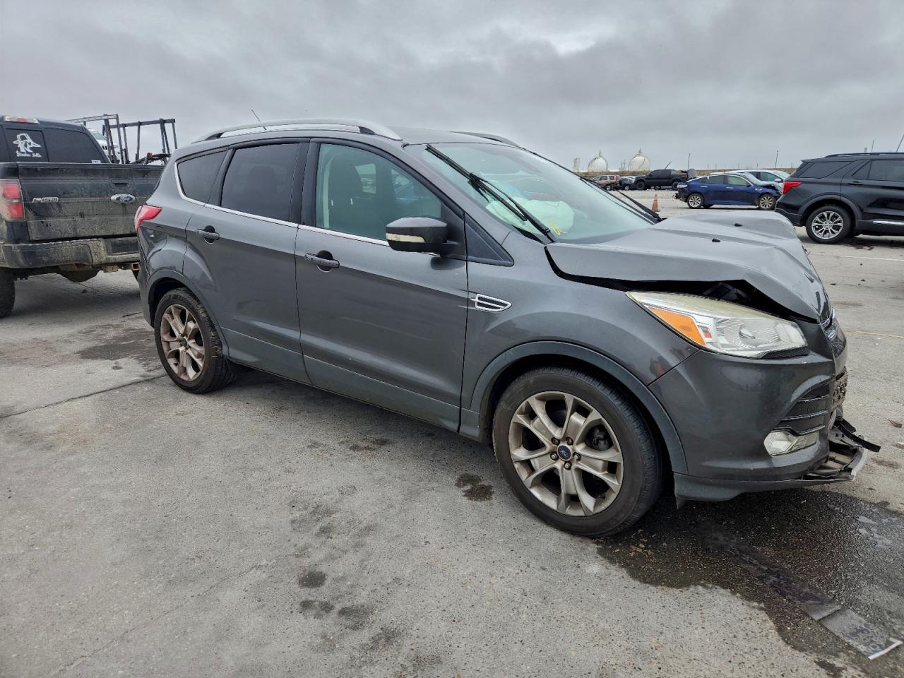 Ford Escape Titanium Image 9