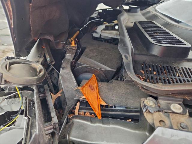 Ford Escape Titanium Image 11