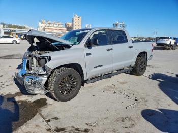  Salvage Toyota Tundra