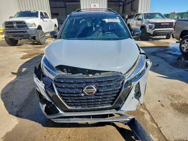 Nissan Kicks Sr Image 6