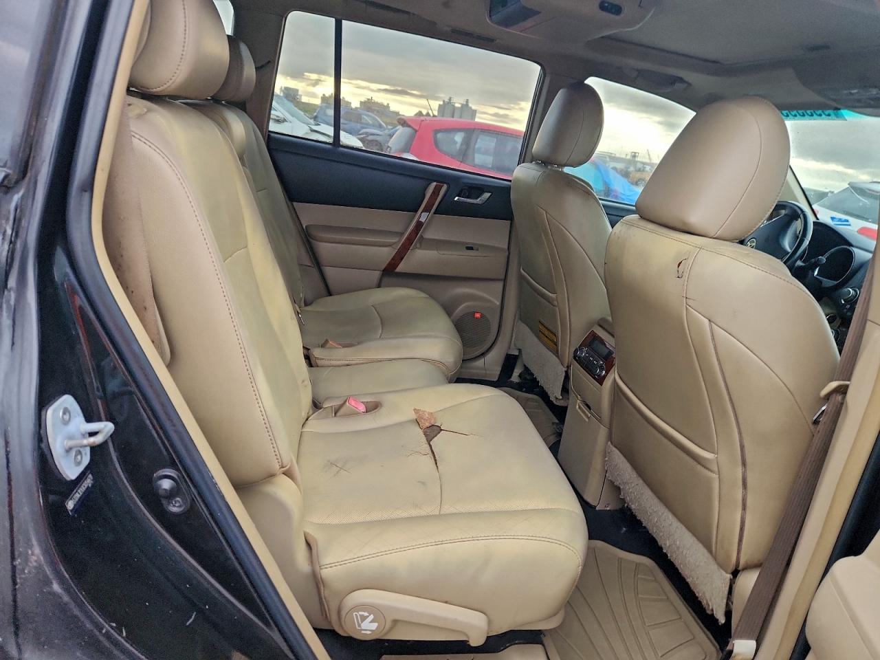 Toyota Highlander Limited Image 10